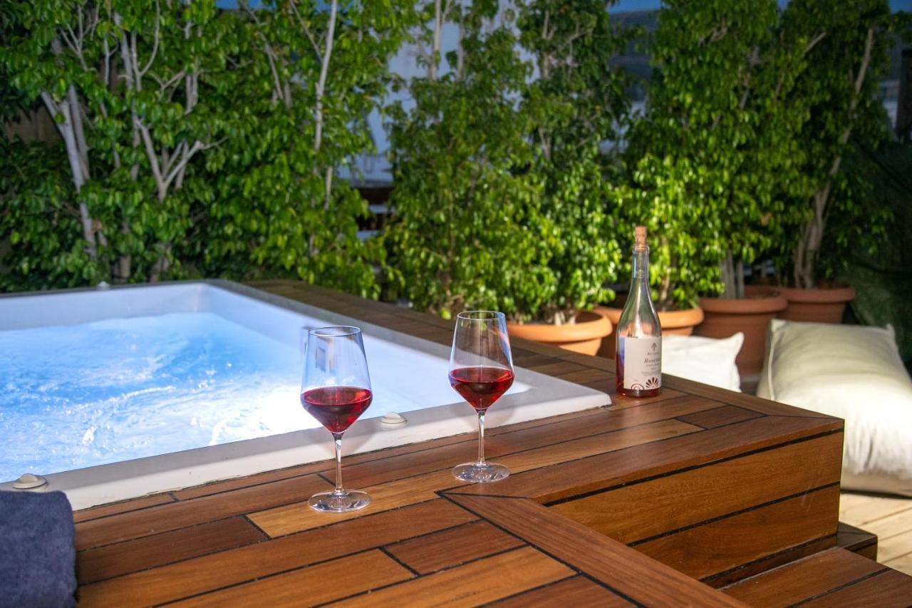 Beautiful Penthouse In Athens With Outside Jacuzzi Apartment Ngoại thất bức ảnh
