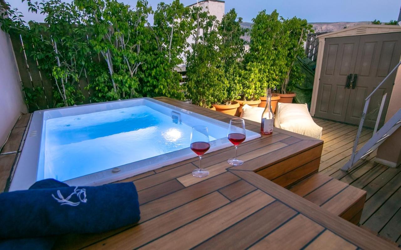 Beautiful Penthouse In Athens With Outside Jacuzzi Apartment Ngoại thất bức ảnh