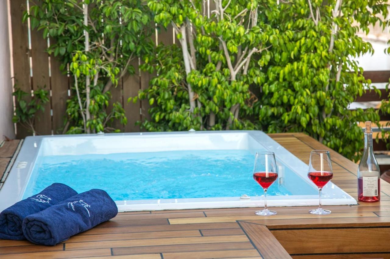 Beautiful Penthouse In Athens With Outside Jacuzzi Apartment Ngoại thất bức ảnh